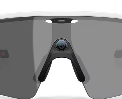Câmera central do Oakley Meta Vanguard branco